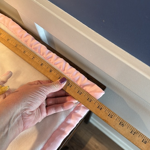 Carter's Unicorn lovey blanket, pink and white - Picture 3 of 6